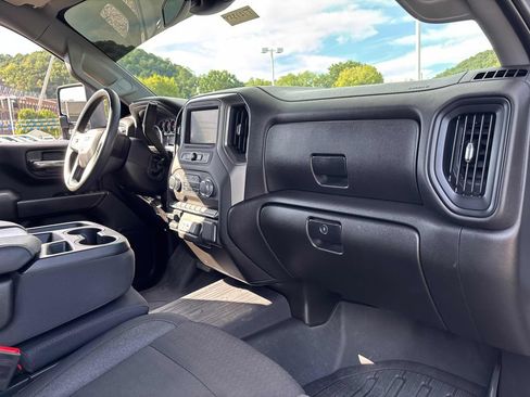 Used 2025 GMC Sierra 2500 Pro w/ 1SA Pro Safety Plus Package AWD/4WD image 28