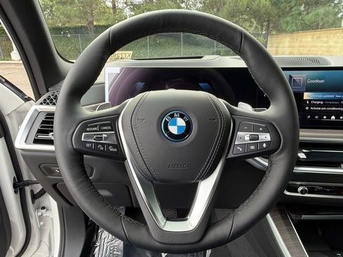New 2026 BMW X5 xDrive50e image 22