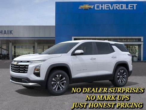 New 2026 Chevrolet Equinox LT w/ Safety and Technology Package FWD image 2