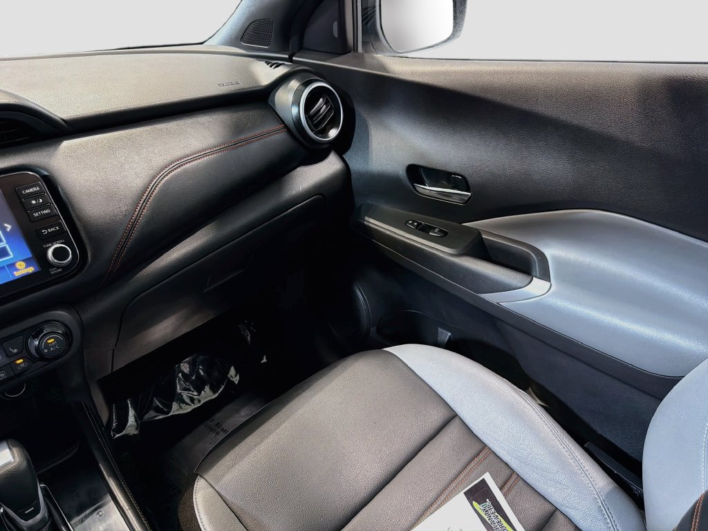 Used 2023 Nissan Kicks SR w/ SR Premium Package FWD image 19