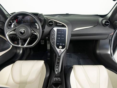 Used 2024 McLaren 750S Spider RWD image 30