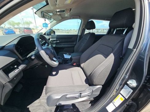 Used 2024 Honda CR-V LX image 7