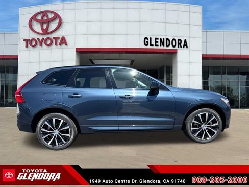 Used 2023 Volvo XC60 B5 Plus w/ Climate Package FWD image 12