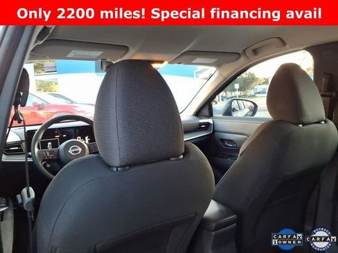 Certified 2025 Nissan Kicks S image 18