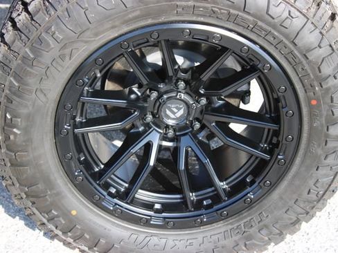 Used 2026 Ford F150 XLT w/ Equipment Group 302A MID AWD/4WD image 28
