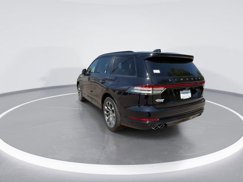 New 2026 Lincoln Aviator AWD image 7