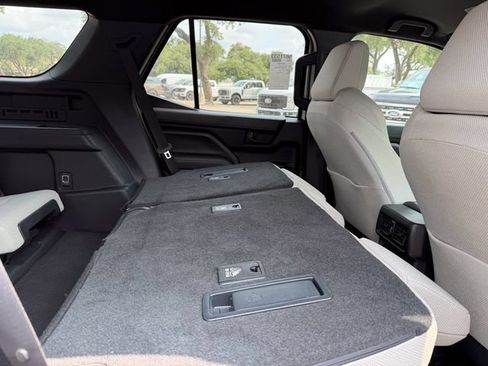 Used 2025 Toyota 4Runner SR5 RWD image 16