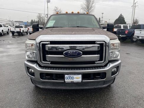 Used 2012 Ford F350 Lariat image 3
