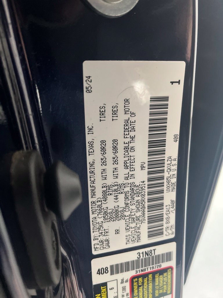 Used 2024 Toyota Sequoia Limited w/ Tow Technology Package AWD/4WD image 80