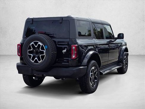 New 2026 Ford Bronco Outer Banks AWD/4WD image 2