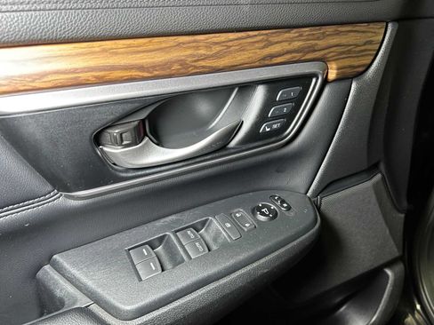 Used 2017 Honda CR-V Touring image 22