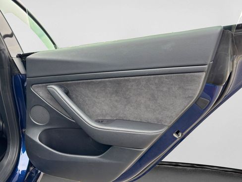 Used 2023 Tesla Model 3 Standard Range RWD image 45