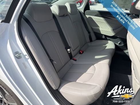 Used 2019 Hyundai Sonata Limited image 19