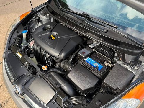 Used 2013 Hyundai Elantra GLS w/ Preferred Pkg FWD image 26