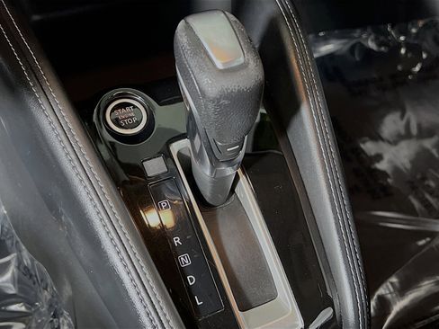 Used 2019 Nissan Kicks SR w/ SR Premium Package image 25