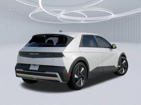 New 2026 Hyundai Ioniq 5 SEL RWD image 4