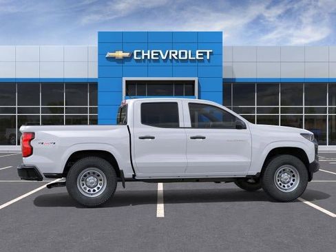 Used 2026 Chevrolet Colorado W/T w/ Advanced Trailering Package AWD/4WD image 34