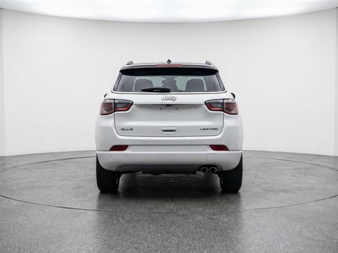 Used 2025 Jeep Compass Limited AWD/4WD image 7
