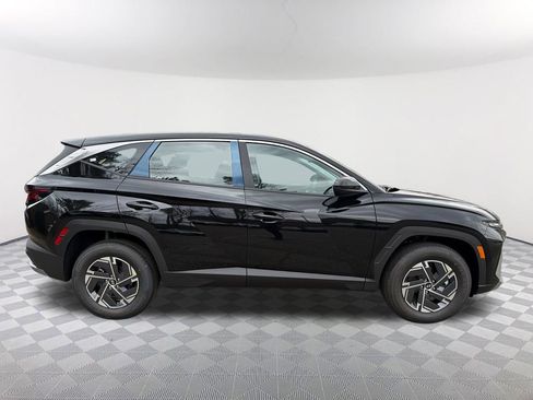 New 2026 Hyundai Tucson Blue SE image 4