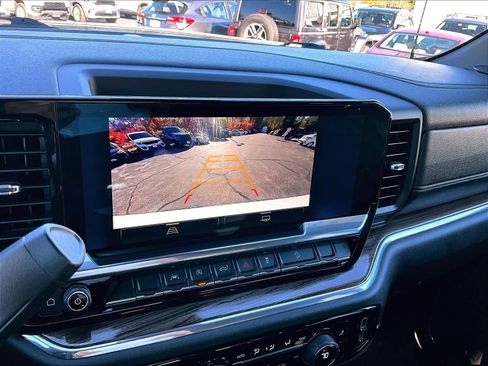 Used 2023 Chevrolet Silverado 1500 RST image 18