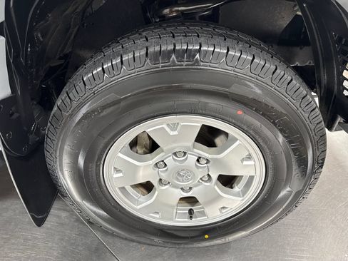 Used 2010 Toyota Tacoma PreRunner RWD image 14