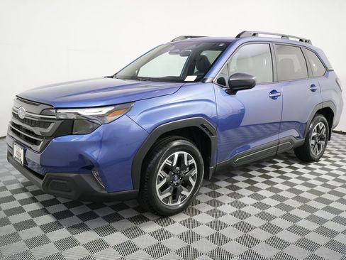 Used 2026 Subaru Forester Premium AWD/4WD image 2