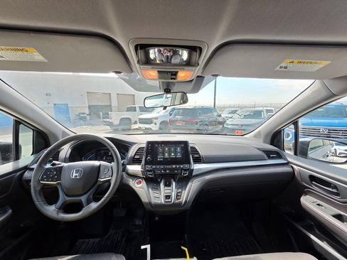 Used 2018 Honda Odyssey EX image 15