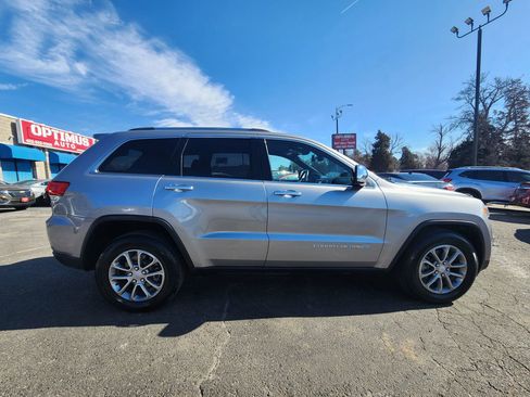 Used 2014 Jeep Grand Cherokee Limited w/ Trailer Tow Group IV image 8