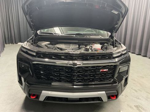 New 2026 Chevrolet Traverse Z71 w/ Driver Confidence Package AWD/4WD image 18
