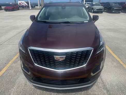 Used 2023 Cadillac XT5 Premium Luxury FWD image 2