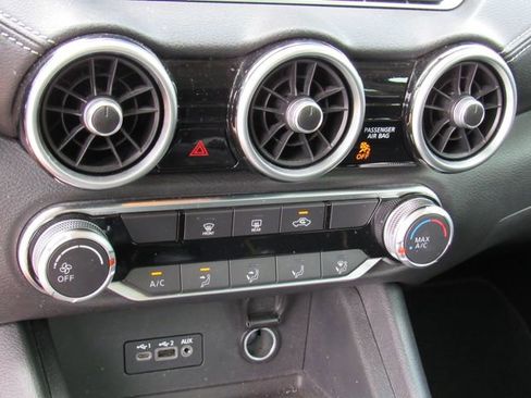 Certified 2023 Nissan Sentra SV FWD image 23