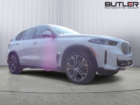 New 2026 BMW X5 sDrive40i RWD image 3