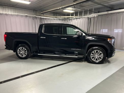 Used 2024 GMC Sierra 1500 Denali w/ Technology Package AWD/4WD image 8