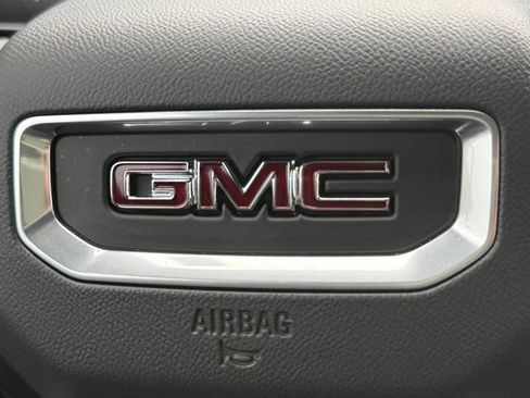 Used 2026 GMC Yukon XL AT4 w/ AT4 Premium Plus Package AWD/4WD image 5