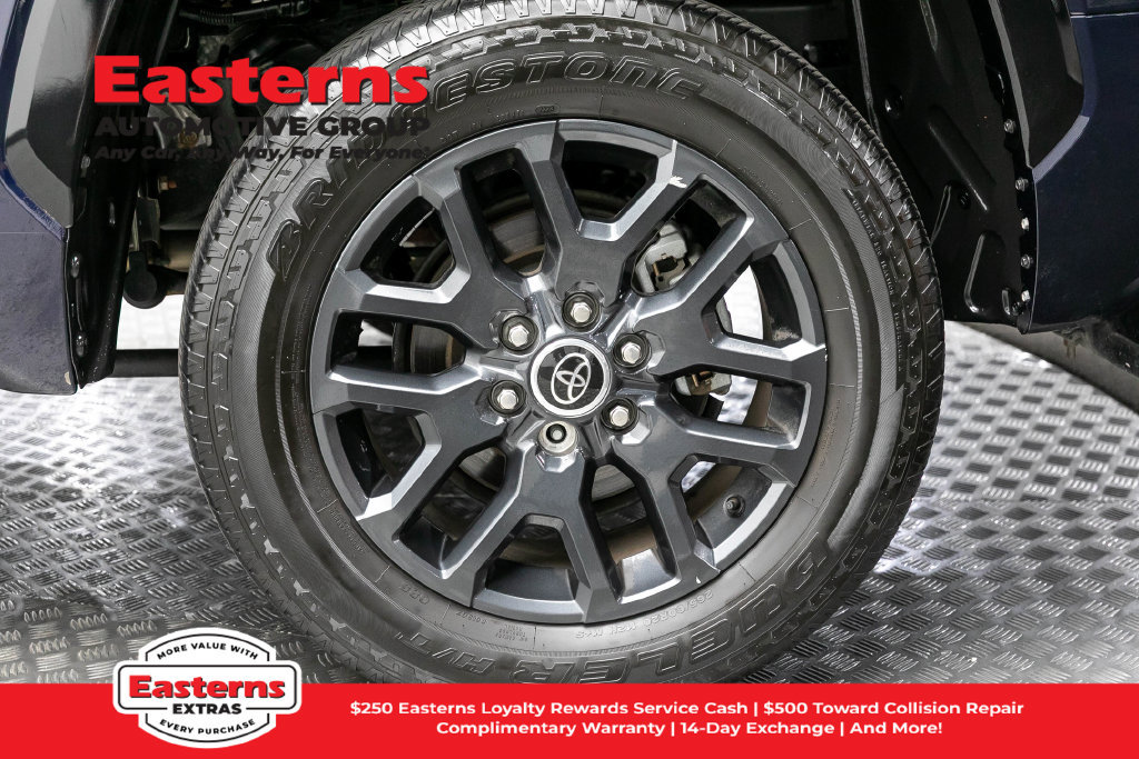 Used 2023 Toyota Tundra Platinum AWD/4WD image 9