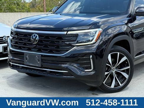 Used 2024 Volkswagen Atlas Cross Sport SEL Premium R-Line AWD/4WD image 2