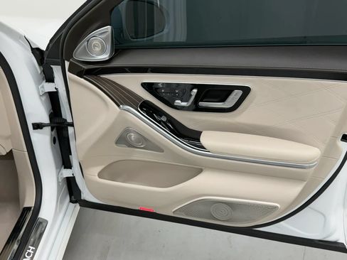 Used 2024 Mercedes-Benz Maybach S 680 4MATIC image 21