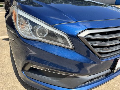 Used 2016 Hyundai Sonata Limited w/ Option Group 04 FWD image 9
