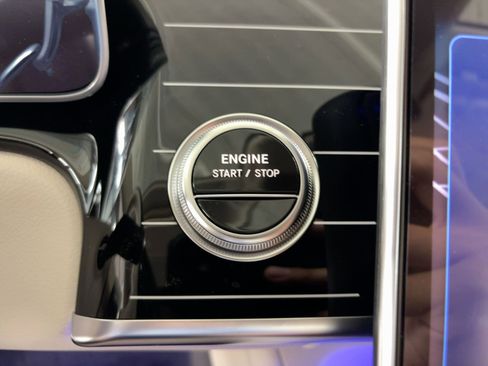 New 2026 Mercedes-Benz S 580e 4MATIC Sedan image 18