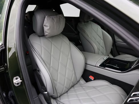 Used 2024 Mercedes-Benz Maybach S 680 4MATIC image 17