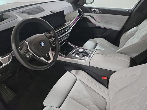 Used 2024 BMW X5 xDrive40i w/ Premium Package AWD/4WD image 19