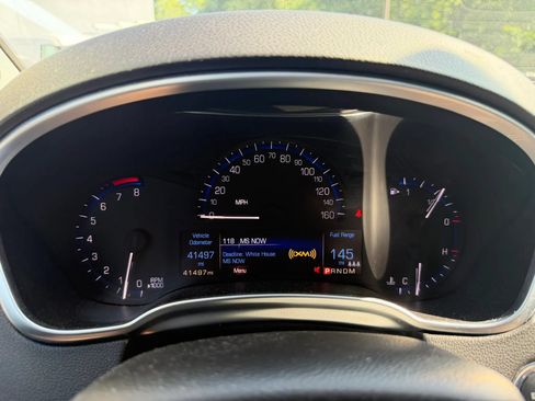 Used 2015 Cadillac SRX Luxury w/ Driver Assist Package AWD/4WD image 18
