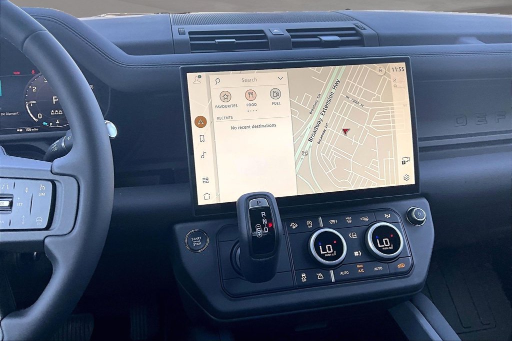 New 2026 Land Rover Defender 110 S AWD/4WD image 7