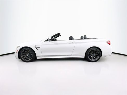 Used 2020 BMW M4 Convertible image 4