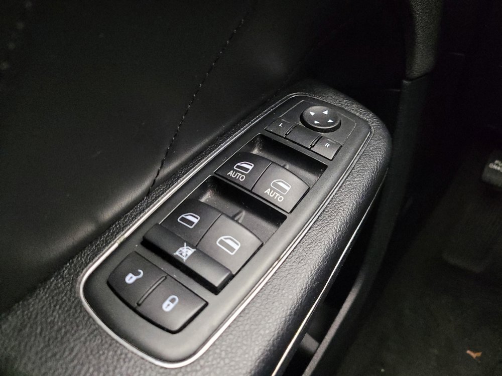 Used 2014 Dodge Charger R/T RWD image 27
