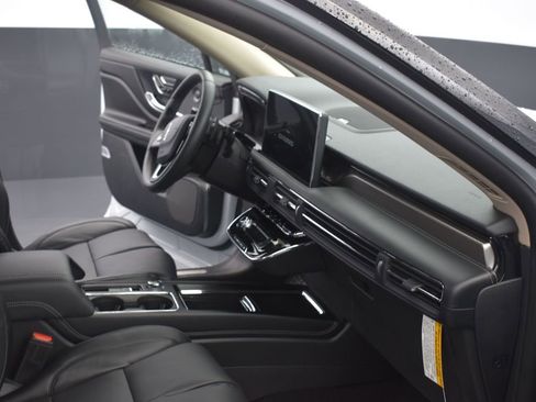 New 2026 Lincoln Corsair Grand Touring image 16