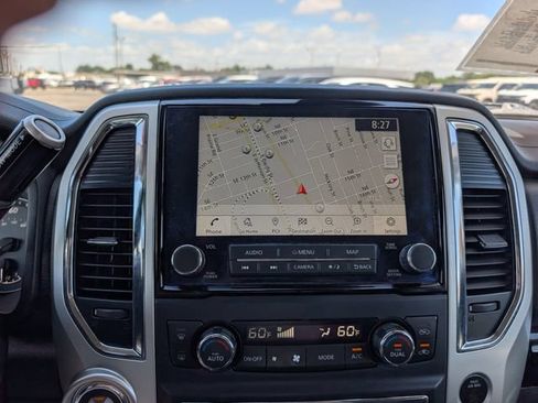 Used 2021 Nissan Titan SV w/ SV Convenience Package AWD/4WD image 7