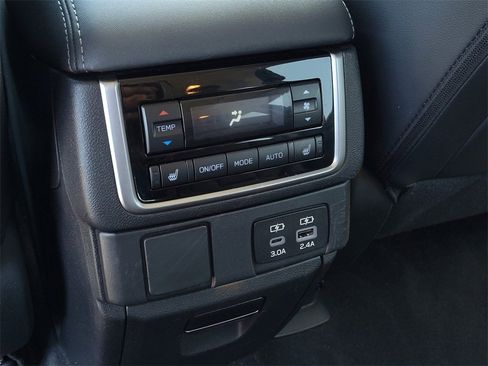 Used 2023 Subaru Ascent Limited w/ Technology Package image 22