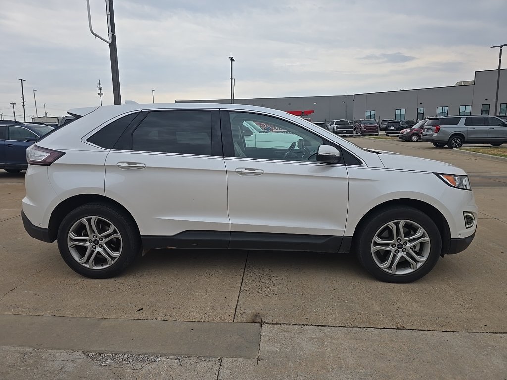 Used 2018 Ford Edge Titanium w/ Equipment Group 302A FWD image 6