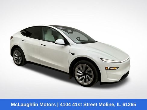 Used 2026 Tesla Model Y Long Range image 23
